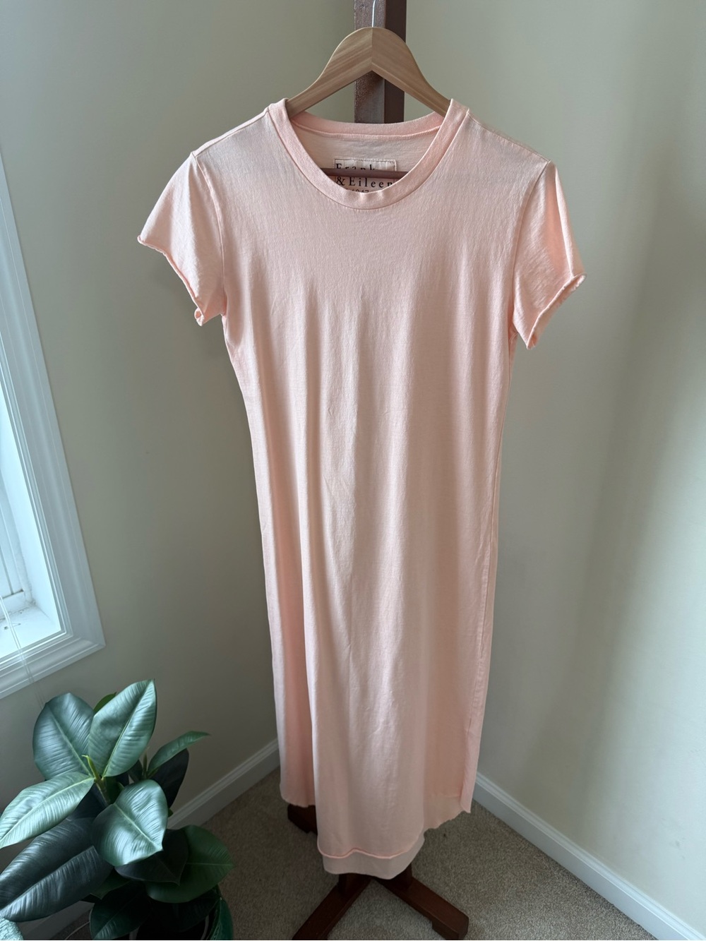 Frank & Eileen Peach Crewneck Tee